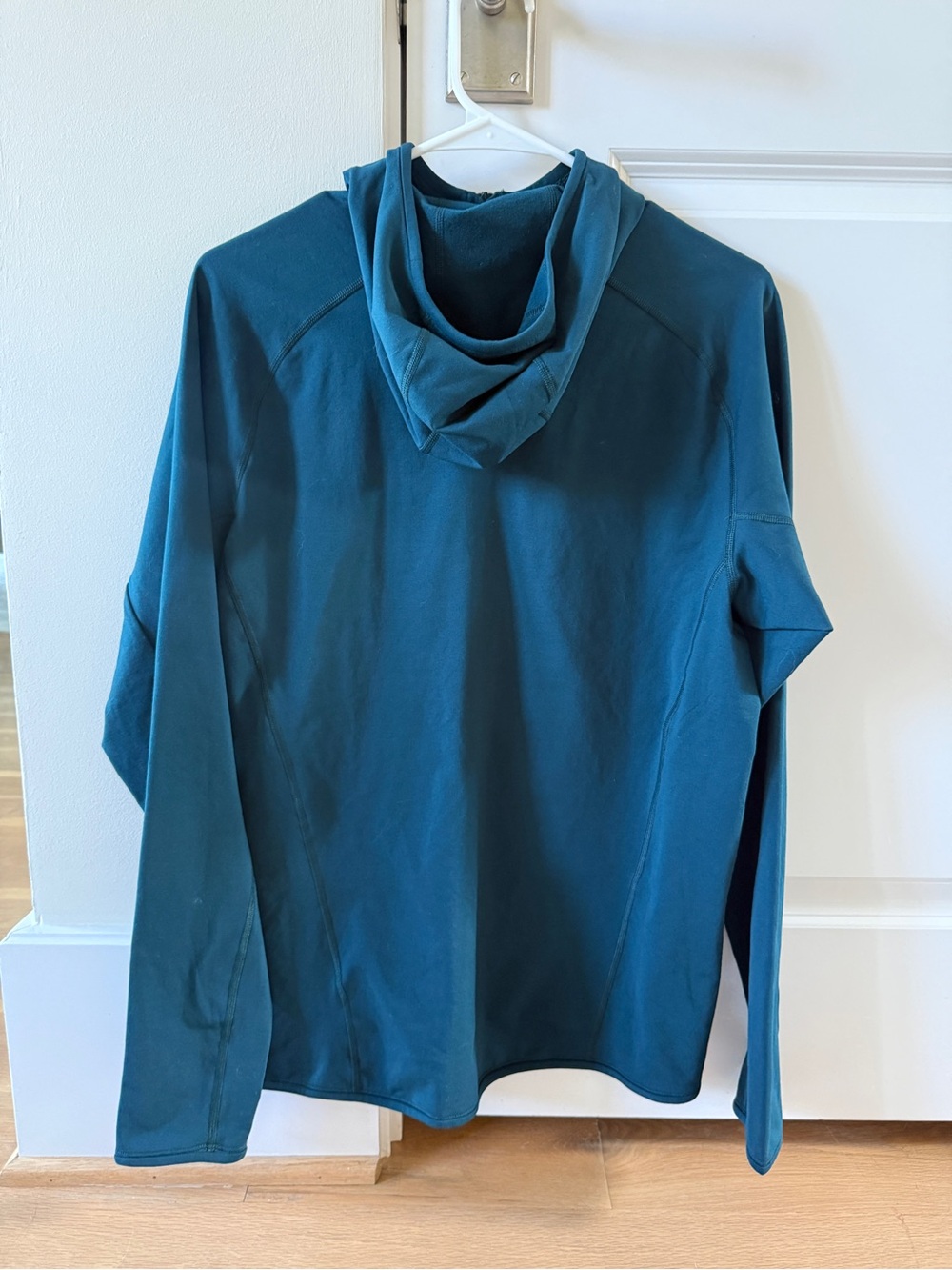 Arc'teryx Men's Teal Adahy Hooded Performance Jacket, size M - Picture 2 of 8